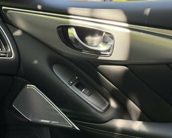 Белый Инфинити Q50, объемом двигателя 3 л и пробегом 1 тыс. км за 24500 $, фото 19 на Automoto.ua