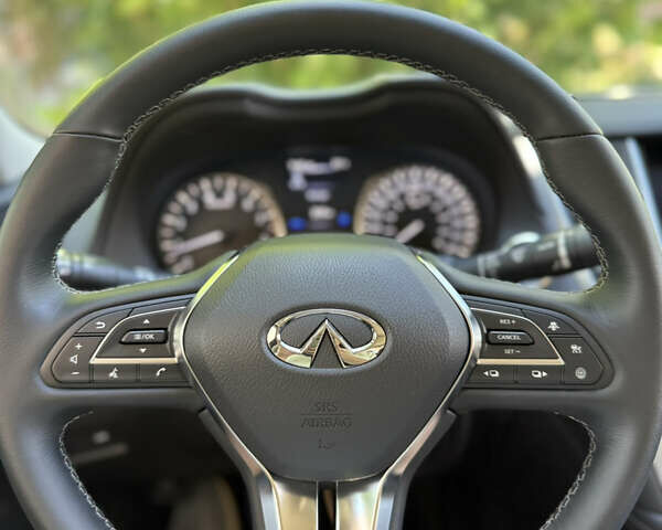 Белый Инфинити Q50, объемом двигателя 3 л и пробегом 1 тыс. км за 24500 $, фото 24 на Automoto.ua