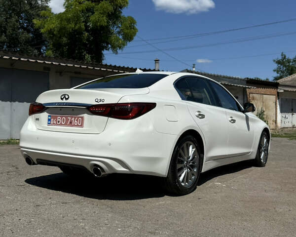 Белый Инфинити Q50, объемом двигателя 3 л и пробегом 1 тыс. км за 24500 $, фото 2 на Automoto.ua