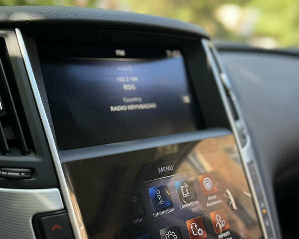 Белый Инфинити Q50, объемом двигателя 3 л и пробегом 1 тыс. км за 24500 $, фото 20 на Automoto.ua