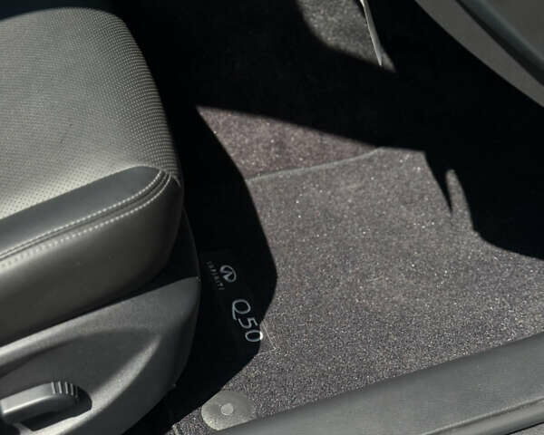 Белый Инфинити Q50, объемом двигателя 3 л и пробегом 1 тыс. км за 24500 $, фото 27 на Automoto.ua