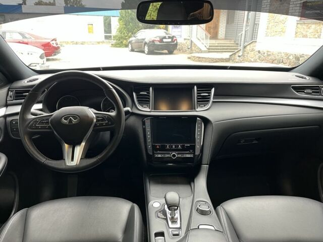 Белый Инфинити Q50, объемом двигателя 2 л и пробегом 198 тыс. км за 22999 $, фото 21 на Automoto.ua