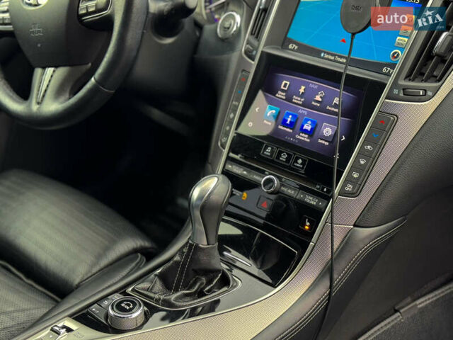 Черный Инфинити Q50, объемом двигателя 3.7 л и пробегом 202 тыс. км за 14000 $, фото 17 на Automoto.ua