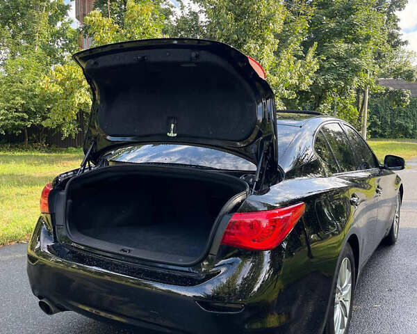 Чорний Інфініті Q50, об'ємом двигуна 3.7 л та пробігом 137 тис. км за 14000 $, фото 7 на Automoto.ua