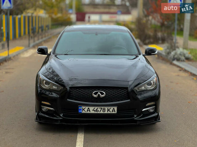 Черный Инфинити Q50, объемом двигателя 3.7 л и пробегом 202 тыс. км за 14000 $, фото 3 на Automoto.ua