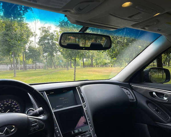 Чорний Інфініті Q50, об'ємом двигуна 3.7 л та пробігом 137 тис. км за 14000 $, фото 17 на Automoto.ua