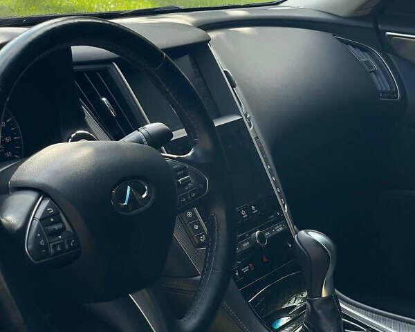 Чорний Інфініті Q50, об'ємом двигуна 3.7 л та пробігом 137 тис. км за 14000 $, фото 31 на Automoto.ua