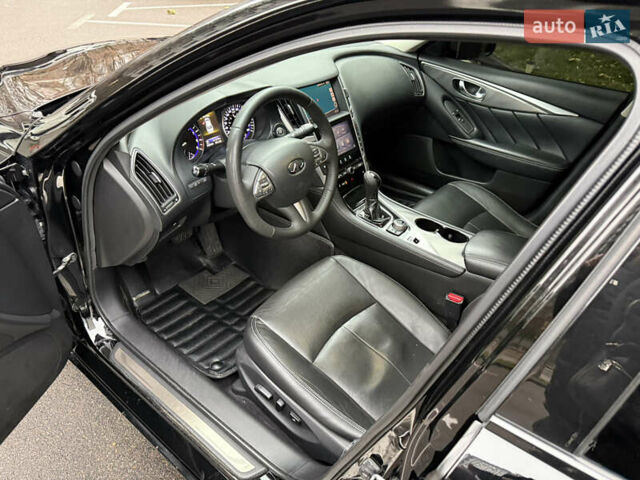 Черный Инфинити Q50, объемом двигателя 3.7 л и пробегом 150 тыс. км за 14650 $, фото 19 на Automoto.ua