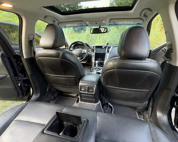 Черный Инфинити Q50, объемом двигателя 3.7 л и пробегом 209 тыс. км за 15000 $, фото 68 на Automoto.ua