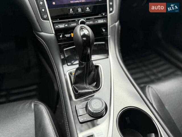 Черный Инфинити Q50, объемом двигателя 3.7 л и пробегом 150 тыс. км за 14650 $, фото 25 на Automoto.ua