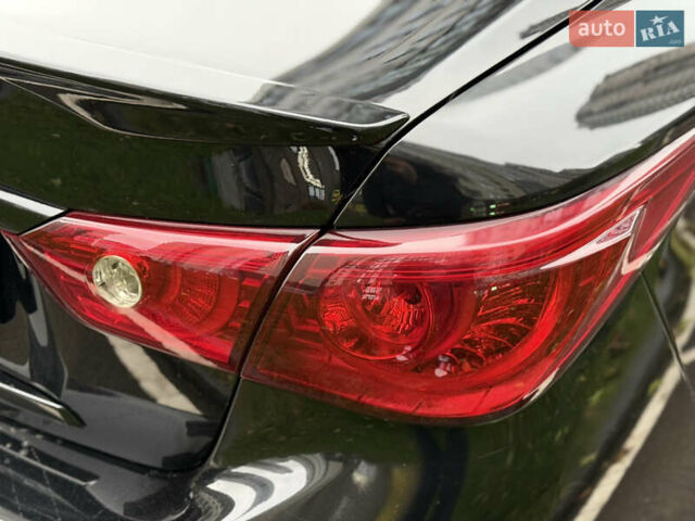 Черный Инфинити Q50, объемом двигателя 3.7 л и пробегом 150 тыс. км за 14650 $, фото 8 на Automoto.ua