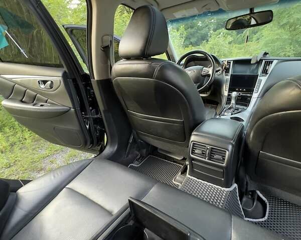 Черный Инфинити Q50, объемом двигателя 3.7 л и пробегом 209 тыс. км за 15000 $, фото 66 на Automoto.ua