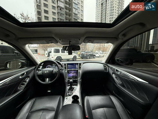 Черный Инфинити Q50, объемом двигателя 3.7 л и пробегом 150 тыс. км за 14650 $, фото 5 на Automoto.ua