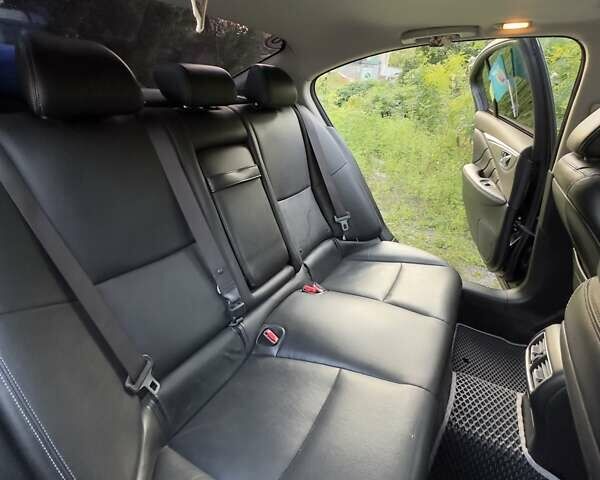 Черный Инфинити Q50, объемом двигателя 3.7 л и пробегом 209 тыс. км за 15000 $, фото 65 на Automoto.ua