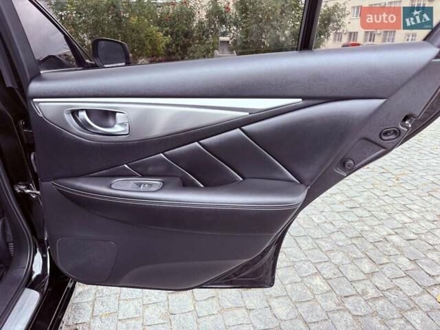 Черный Инфинити Q50, объемом двигателя 3.7 л и пробегом 102 тыс. км за 13800 $, фото 8 на Automoto.ua