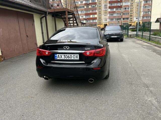 Черный Инфинити Q50, объемом двигателя 2.1 л и пробегом 240 тыс. км за 14900 $, фото 3 на Automoto.ua
