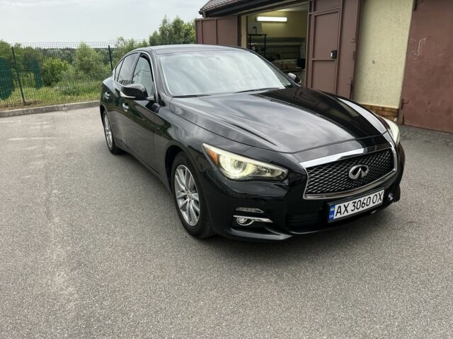Черный Инфинити Q50, объемом двигателя 2.1 л и пробегом 240 тыс. км за 14900 $, фото 2 на Automoto.ua