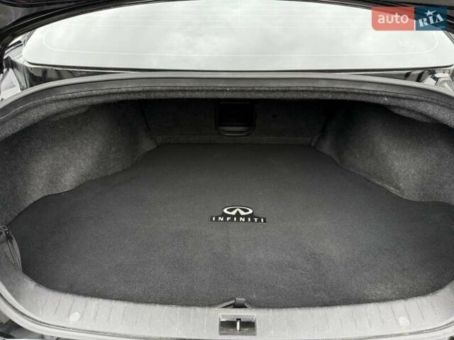Черный Инфинити Q50, объемом двигателя 3.7 л и пробегом 102 тыс. км за 13800 $, фото 9 на Automoto.ua