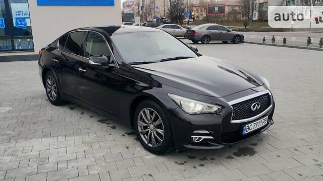 Чорний Інфініті Q50, об'ємом двигуна 2.14 л та пробігом 148 тис. км за 15000 $, фото 9 на Automoto.ua