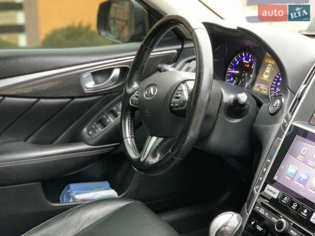 Черный Инфинити Q50, объемом двигателя 2.14 л и пробегом 190 тыс. км за 13350 $, фото 40 на Automoto.ua