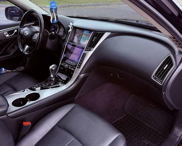 Черный Инфинити Q50, объемом двигателя 3.7 л и пробегом 102 тыс. км за 13800 $, фото 6 на Automoto.ua