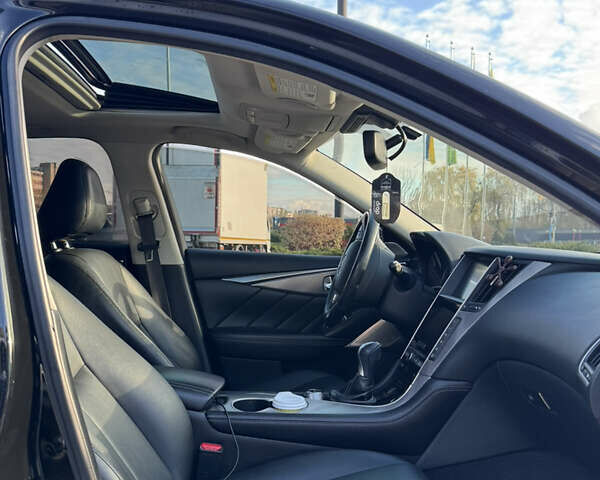 Черный Инфинити Q50, объемом двигателя 3 л и пробегом 175 тыс. км за 13700 $, фото 6 на Automoto.ua