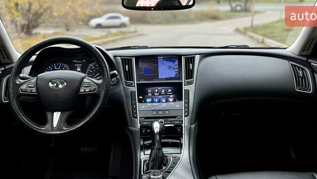 Черный Инфинити Q50, объемом двигателя 3 л и пробегом 155 тыс. км за 12000 $, фото 16 на Automoto.ua