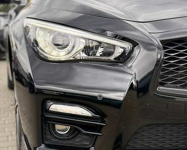 Черный Инфинити Q50, объемом двигателя 3.5 л и пробегом 149 тыс. км за 16999 $, фото 3 на Automoto.ua