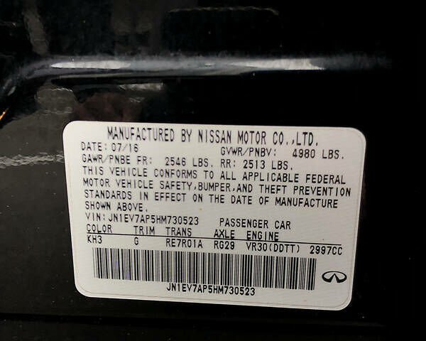 Чорний Інфініті Q50, об'ємом двигуна 3 л та пробігом 199 тис. км за 16800 $, фото 48 на Automoto.ua