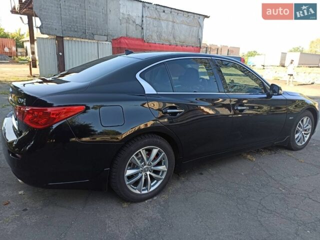 Чорний Інфініті Q50, об'ємом двигуна 1.99 л та пробігом 144 тис. км за 12700 $, фото 7 на Automoto.ua