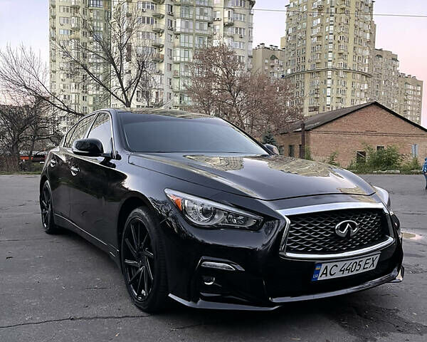 Чорний Інфініті Q50, об'ємом двигуна 3 л та пробігом 125 тис. км за 18999 $, фото 1 на Automoto.ua