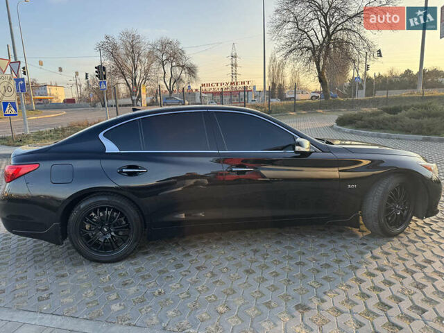 Чорний Інфініті Q50, об'ємом двигуна 3 л та пробігом 142 тис. км за 12500 $, фото 7 на Automoto.ua