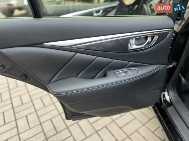 Черный Инфинити Q50, объемом двигателя 2 л и пробегом 53 тыс. км за 18900 $, фото 99 на Automoto.ua