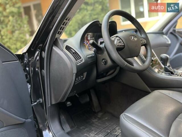 Черный Инфинити Q50, объемом двигателя 2 л и пробегом 53 тыс. км за 18900 $, фото 73 на Automoto.ua