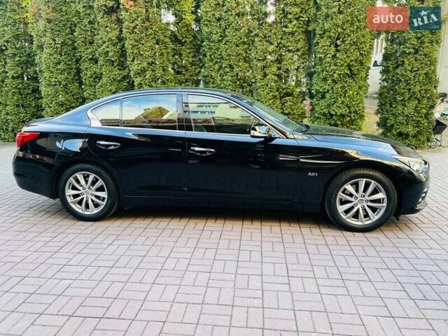 Черный Инфинити Q50, объемом двигателя 2 л и пробегом 53 тыс. км за 18900 $, фото 5 на Automoto.ua