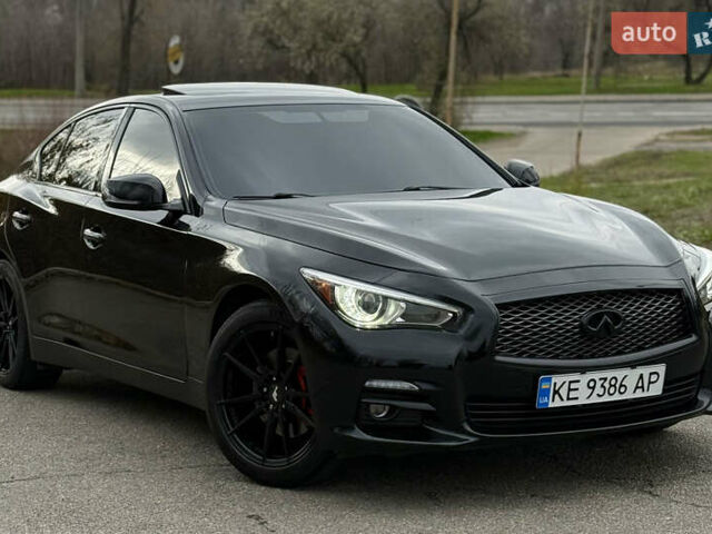 Черный Инфинити Q50, объемом двигателя 3 л и пробегом 155 тыс. км за 12000 $, фото 1 на Automoto.ua