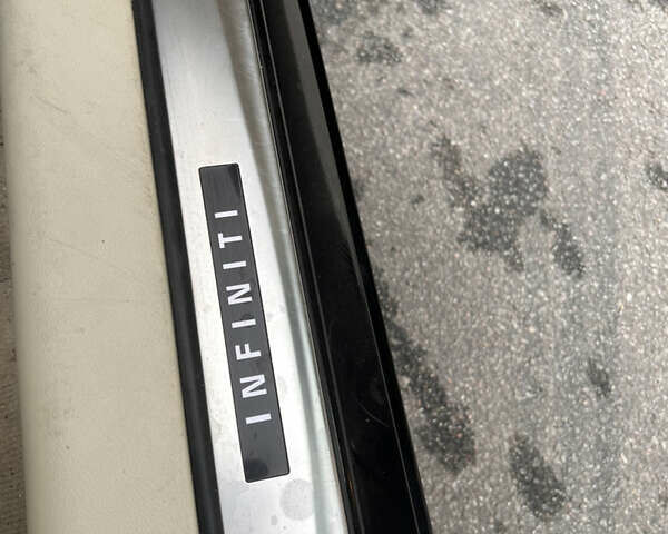 Черный Инфинити Q50, объемом двигателя 3 л и пробегом 110 тыс. км за 15500 $, фото 6 на Automoto.ua