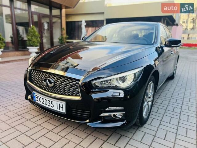 Черный Инфинити Q50, объемом двигателя 2 л и пробегом 53 тыс. км за 18900 $, фото 2 на Automoto.ua