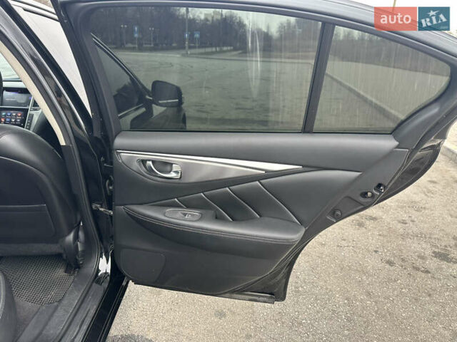 Черный Инфинити Q50, объемом двигателя 3 л и пробегом 80 тыс. км за 13300 $, фото 17 на Automoto.ua