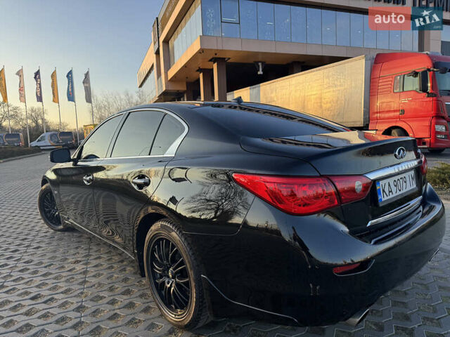Чорний Інфініті Q50, об'ємом двигуна 3 л та пробігом 142 тис. км за 12500 $, фото 4 на Automoto.ua