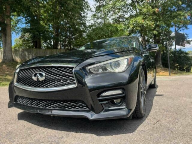 Чорний Інфініті Q50, об'ємом двигуна 3 л та пробігом 77 тис. км за 9000 $, фото 2 на Automoto.ua