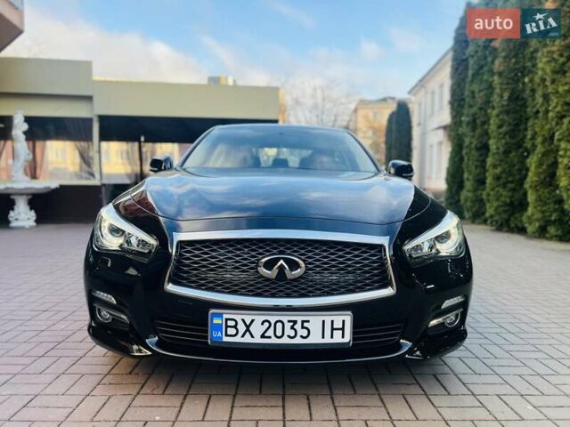Черный Инфинити Q50, объемом двигателя 2 л и пробегом 53 тыс. км за 18900 $, фото 3 на Automoto.ua
