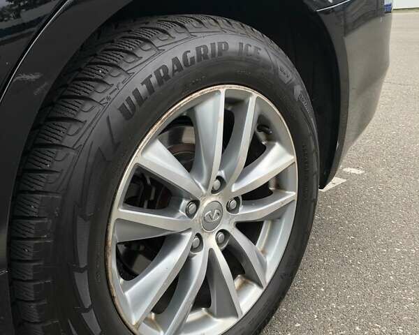 Чорний Інфініті Q50, об'ємом двигуна 3 л та пробігом 144 тис. км за 15350 $, фото 23 на Automoto.ua