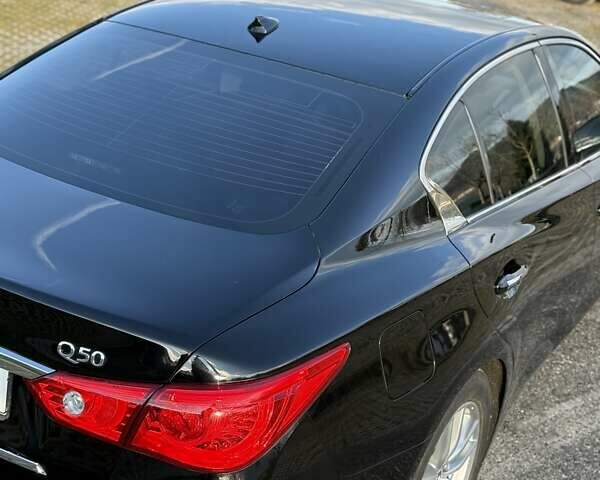 Черный Инфинити Q50, объемом двигателя 1.99 л и пробегом 140 тыс. км за 14500 $, фото 5 на Automoto.ua
