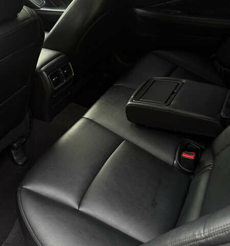 Черный Инфинити Q50, объемом двигателя 1.99 л и пробегом 150 тыс. км за 11499 $, фото 8 на Automoto.ua