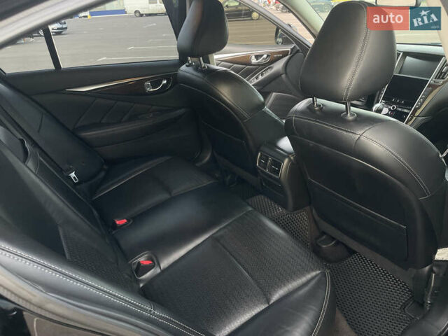 Черный Инфинити Q50, объемом двигателя 3 л и пробегом 155 тыс. км за 16699 $, фото 31 на Automoto.ua