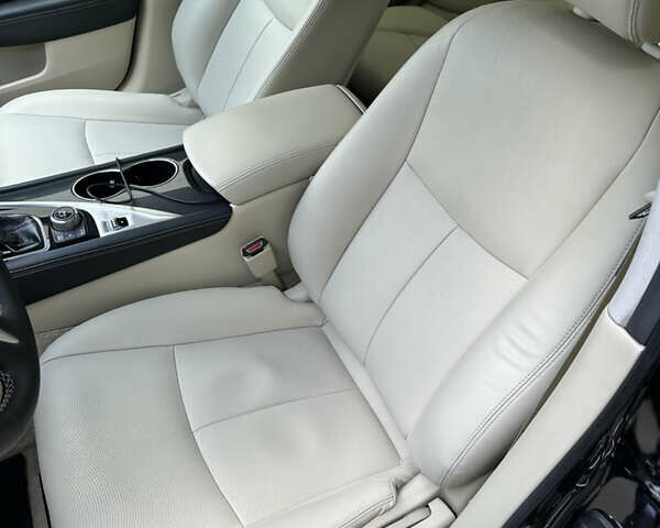 Чорний Інфініті Q50, об'ємом двигуна 2.14 л та пробігом 216 тис. км за 16400 $, фото 9 на Automoto.ua