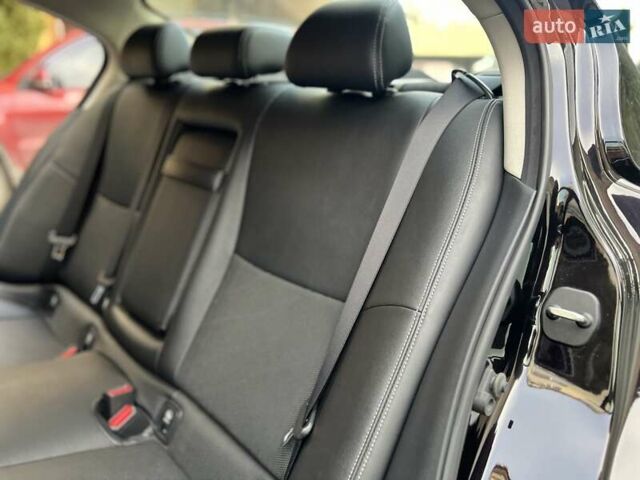 Черный Инфинити Q50, объемом двигателя 2 л и пробегом 53 тыс. км за 18900 $, фото 98 на Automoto.ua