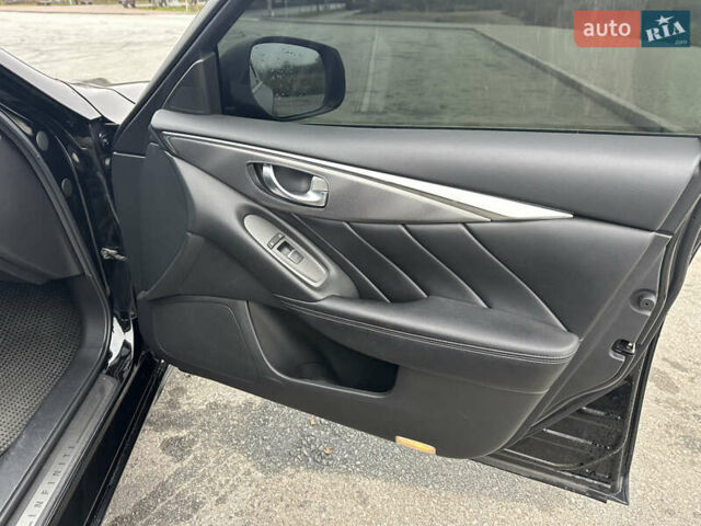 Черный Инфинити Q50, объемом двигателя 3 л и пробегом 80 тыс. км за 13300 $, фото 15 на Automoto.ua