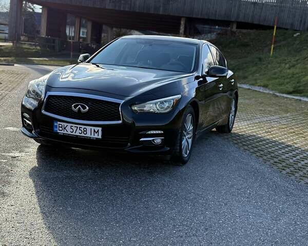 Черный Инфинити Q50, объемом двигателя 1.99 л и пробегом 140 тыс. км за 14500 $, фото 1 на Automoto.ua